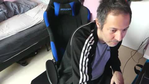 Larese Carlo online show from March 6, 8:44 am