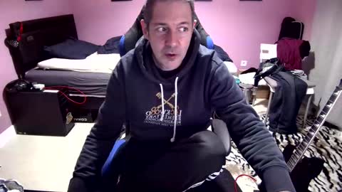 Larese Carlo online show from March 29, 6:19 pm