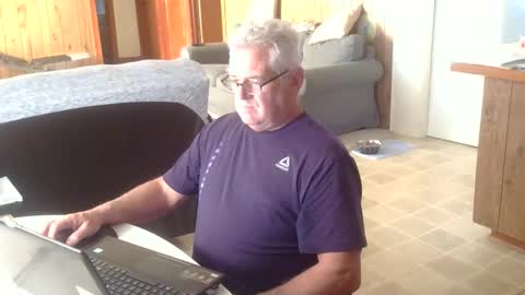 Snapshot of 55mnc chatting on October 16, 8:54 pm Joe online show from October 16, 8:54 pm