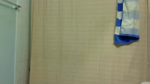 Snapshot of 5m0o74a55 chatting on January 17, 1:36 am 5m0o74a55 online show from January 17, 1:36 am