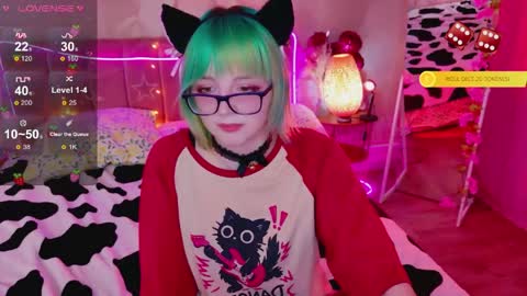 Snapshot of 666_marshmallow chatting on April 25, 2:25 pm Marsi online show from April 25, 2:25 pm