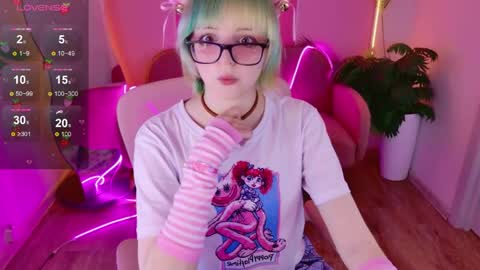 Snapshot of 666_marshmallow chatting on May 21, 5:25 am Marsi online show from May 21, 5:25 am