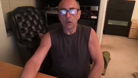 daddy vegas  for single women and couples here online show from January 10, 3:08 am