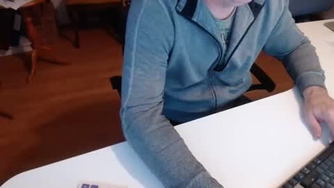 69pifpaf online show from December 2, 7:25 am