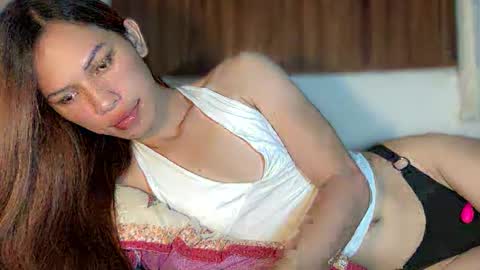 Snapshot of 6ex_lexi chatting on February 1, 10:58 am HAPPY BIRTHDAY online show from February 1, 10:58 am