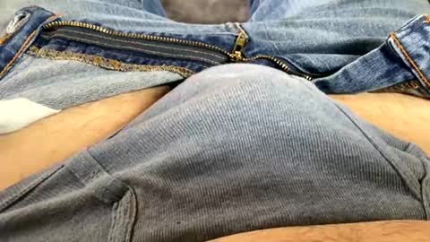 6inchboytoy online show from November 7, 1:55 pm