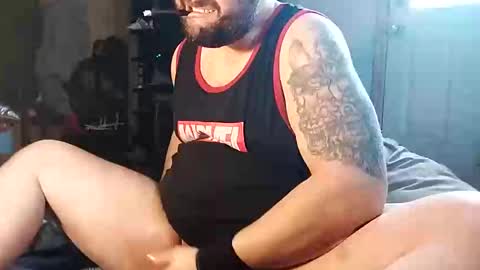 Snapshot of 6inchdog2 chatting on February 11, 8:31 pm 6inchdog2 online show from February 11, 8:31 pm