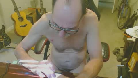 6stringer62 online show from September 27, 6:13 pm