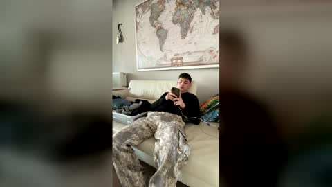 Snapshot of 777_angel chatting on April 2, 4:48 pm 777_angel online show from April 2, 4:48 pm