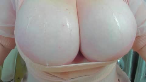 Snapshot of 777_brendi_777 chatting on December 20, 12:27 pm Brendi online show from December 20, 12:27 pm