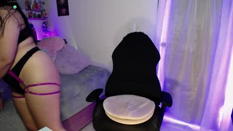 Scarlett online show from May 6, 5:25 am