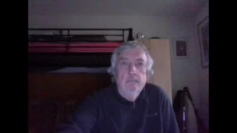 78kiss online show from December 9, 3:22 pm