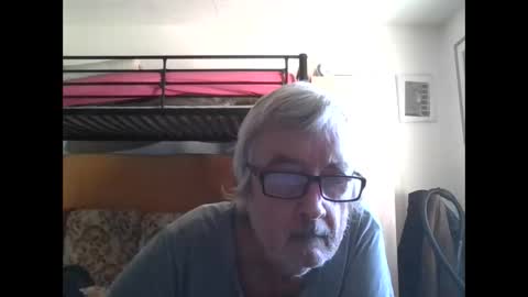 78kiss online show from October 2, 8:10 am