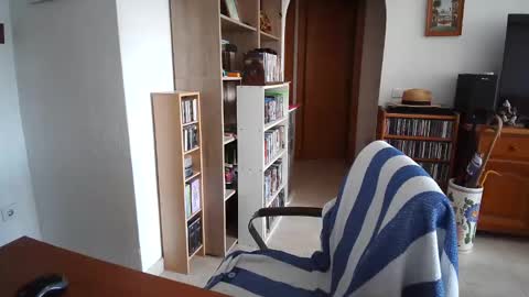  Papi  online show from February 16, 9:05 am