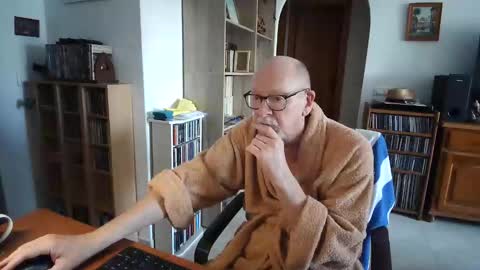  Papi  online show from March 23, 10:08 am