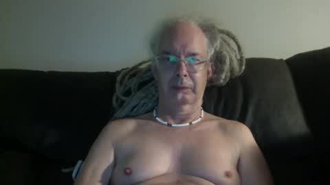 808dred online show from April 1, 9:32 am