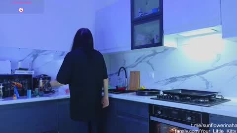 Cornelia and Dante online show from January 12, 7:10 pm