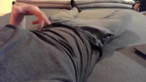 87johnny online show from December 3, 5:45 pm