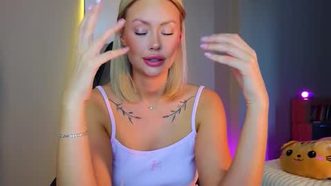 Snapshot of 88_nura chatting on October 25, 2:30 am Nura online show from October 25, 2:30 am