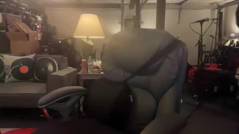 8curveforyou online show from February 28, 4:02 am