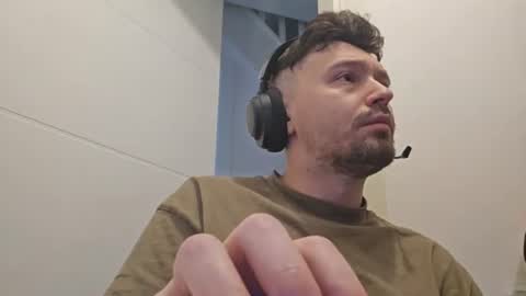 8inchdude93 online show from July 12, 6:59 am