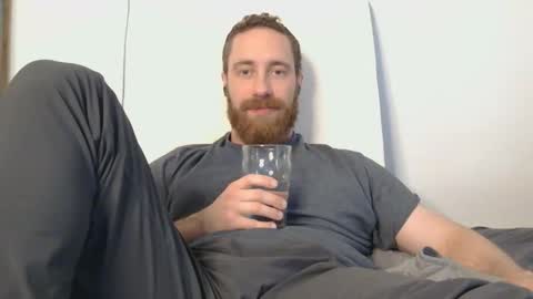 8InchesAndSomeHoles online show from January 15, 7:17 pm