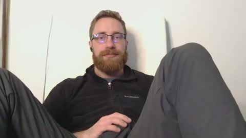 8InchesAndSomeHoles online show from February 24, 8:07 pm