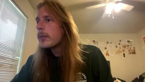 Snapshot of 8inchlife chatting on July 23, 11:35 pm CoralShark online show from July 23, 11:35 pm