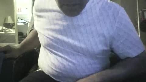 8inchthrobbincock online show from December 1, 11:48 am