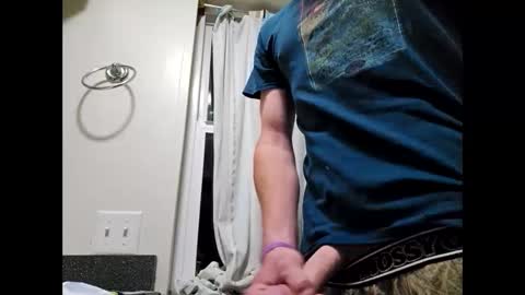 Snapshot of 8indonkey chatting on December 5, 9:50 am 8indonkey online show from December 5, 9:50 am