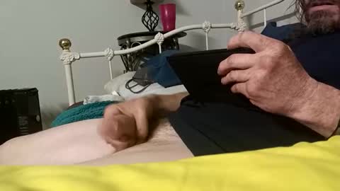 8intenn online show from February 26, 8:46 am