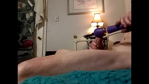 8intenn online show from March 4, 9:48 am