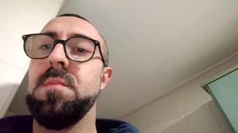 Snapshot of 90gonzalo chatting on December 22, 5:43 pm 90gonzalo online show from December 22, 5:43 pm