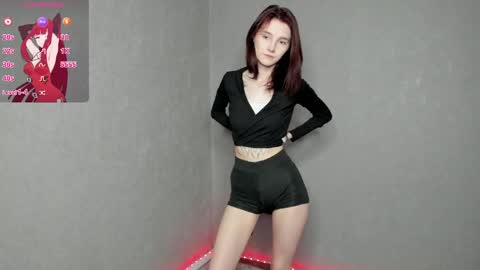 Lissa online show from April 4, 9:01 pm