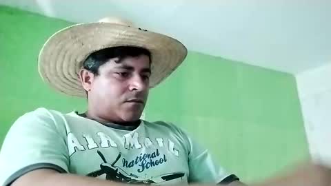 Snapshot of 9vinhocamshow chatting on January 7, 4:27 pm 9vinhocamshow online show from January 7, 4:27 pm