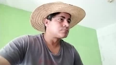 Snapshot of 9vinhocamshow chatting on January 11, 11:45 am 9vinhocamshow online show from January 11, 11:45 am