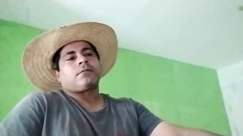 Snapshot of 9vinhocamshow chatting on January 12, 11:17 am 9vinhocamshow online show from January 12, 11:17 am