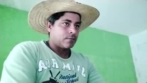 Snapshot of 9vinhocamshow chatting on January 12, 6:05 pm 9vinhocamshow online show from January 12, 6:05 pm