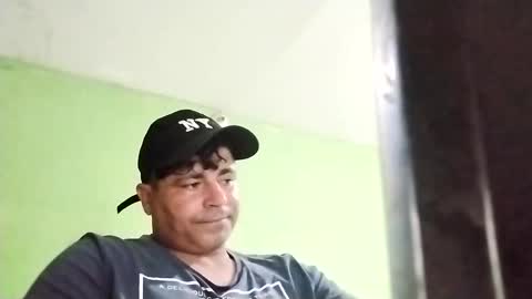 Snapshot of 9vinhocamshow chatting on February 2, 9:23 pm 9vinhocamshow online show from February 2, 9:23 pm