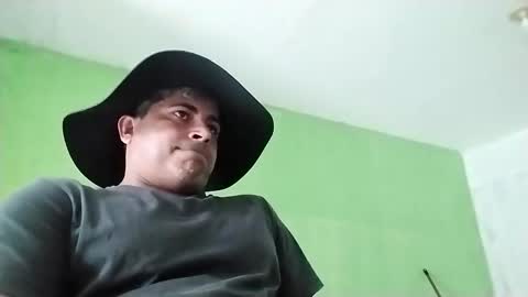 Snapshot of 9vinhocamshow chatting on September 20, 11:33 am 9vinhocamshow online show from September 20, 11:33 am