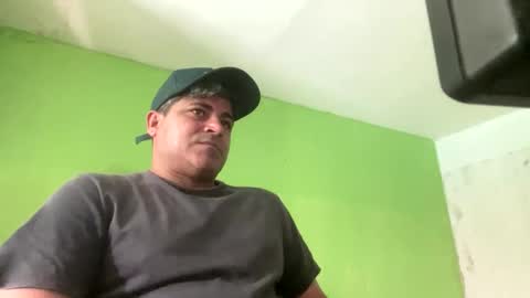 Snapshot of 9vinhocamshow chatting on September 24, 11:46 am 9vinhocamshow online show from September 24, 11:46 am