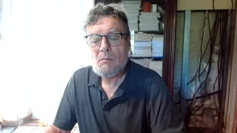 Snapshot of _123_voyeur_ chatting on June 13, 8:56 am _123_voyeur_ online show from June 13, 8:56 am
