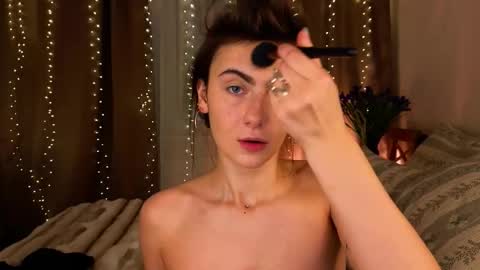 Willow online show from December 19, 9:11 pm