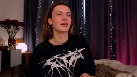 Snapshot of _a_n_n_y_ chatting on February 26, 7:29 am Willow online show from February 26, 7:29 am