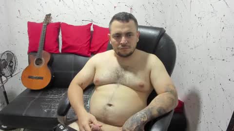 Snapshot of _ace_ventura chatting on July 29, 5:05 am ---- online show from July 29, 5:05 am