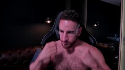 _adamcoper_ online show from November 21, 3:11 pm