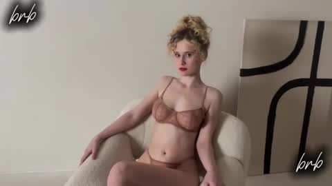 Snapshot of _adel_brooks_ chatting on October 10, 6:07 pm adel online show from October 10, 6:07 pm