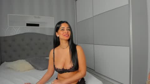 Adelle online show from January 12, 12:44 pm