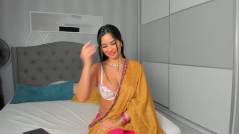 Adelle online show from February 22, 5:13 pm