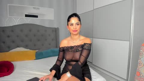 Snapshot of _adelle chatting on February 12, 2:45 pm Adelle online show from February 12, 2:45 pm